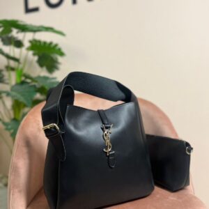 ال في شولدر اسود