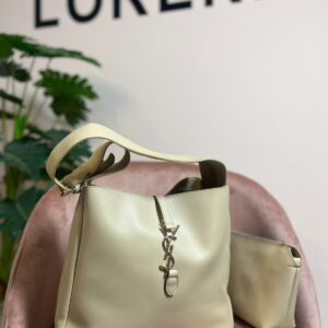 ال في شولدر بيج