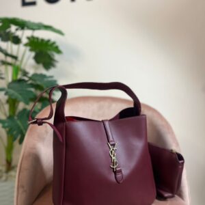 ال في شولدر نبيتي